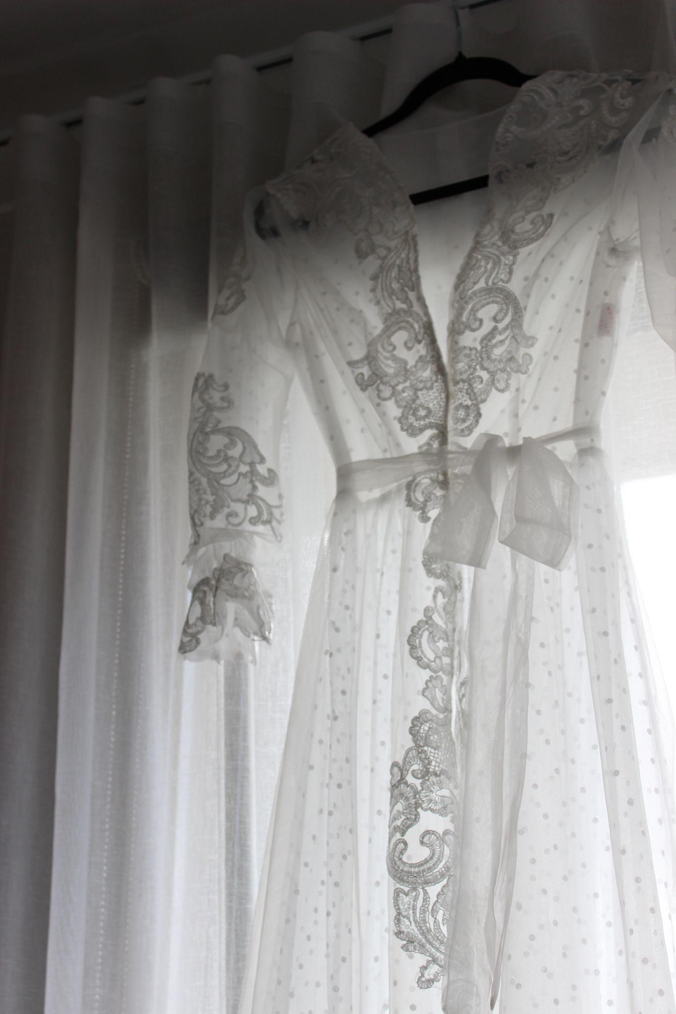"ARIANA" Bridal Robe