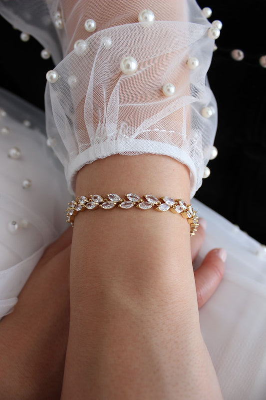 "ALIRA" Gold Crystal Bridal Bracelet